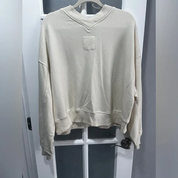 ⭐️SOLD⭐️NWT Aerie House Party Sweatshirt - Picture 14 of 15